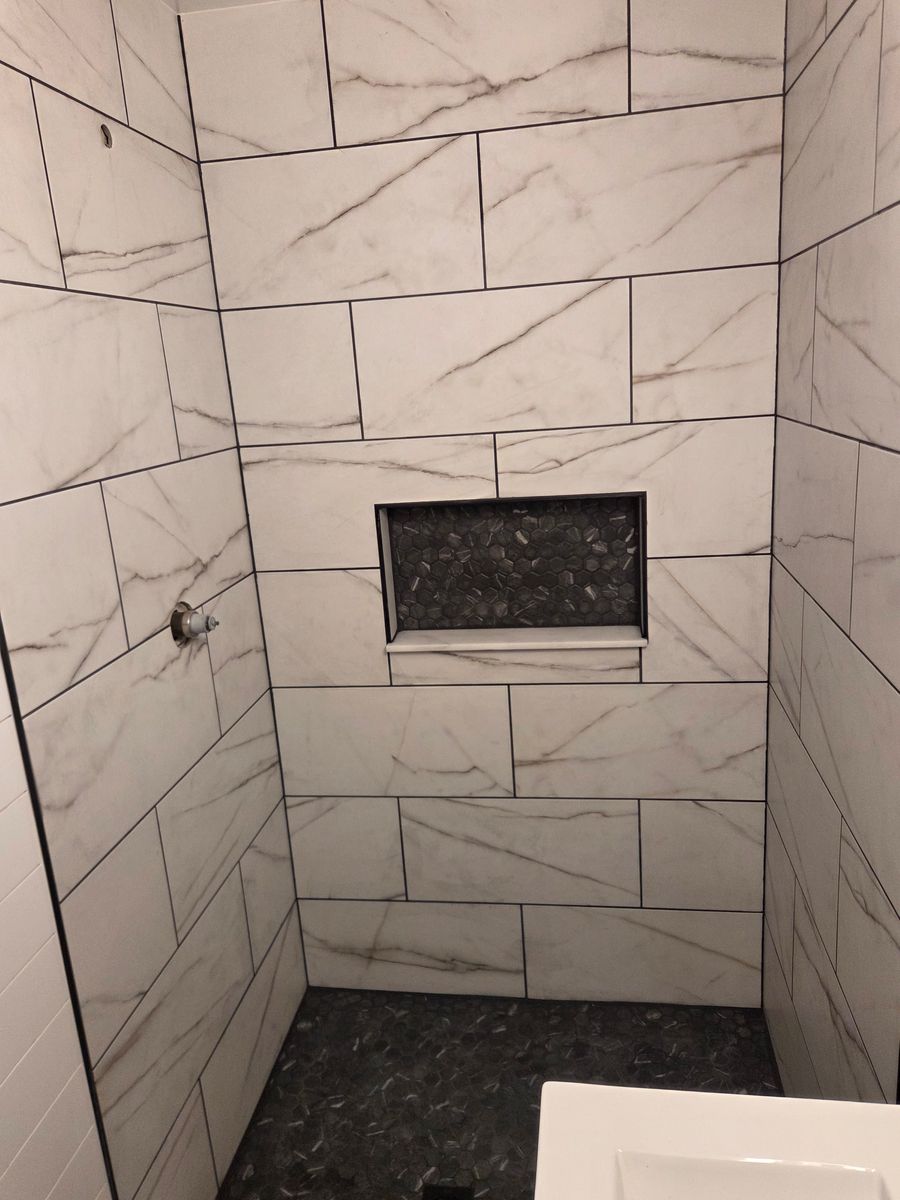 Tile Shower for D&J Custom Floors in Nederland, TX