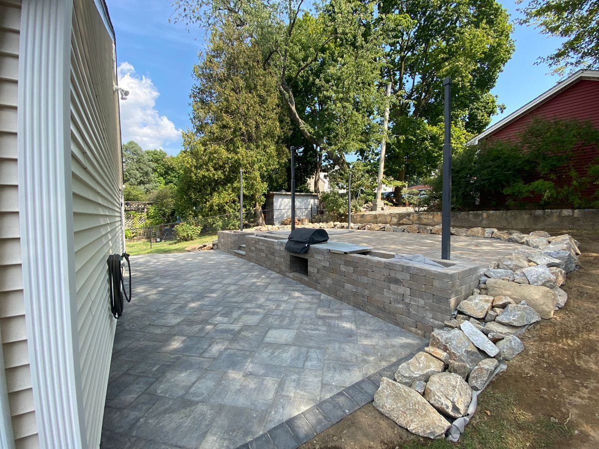 Patio Design & Construction for Zaldivar’s Lawn Care INC  in Peekskill, NY