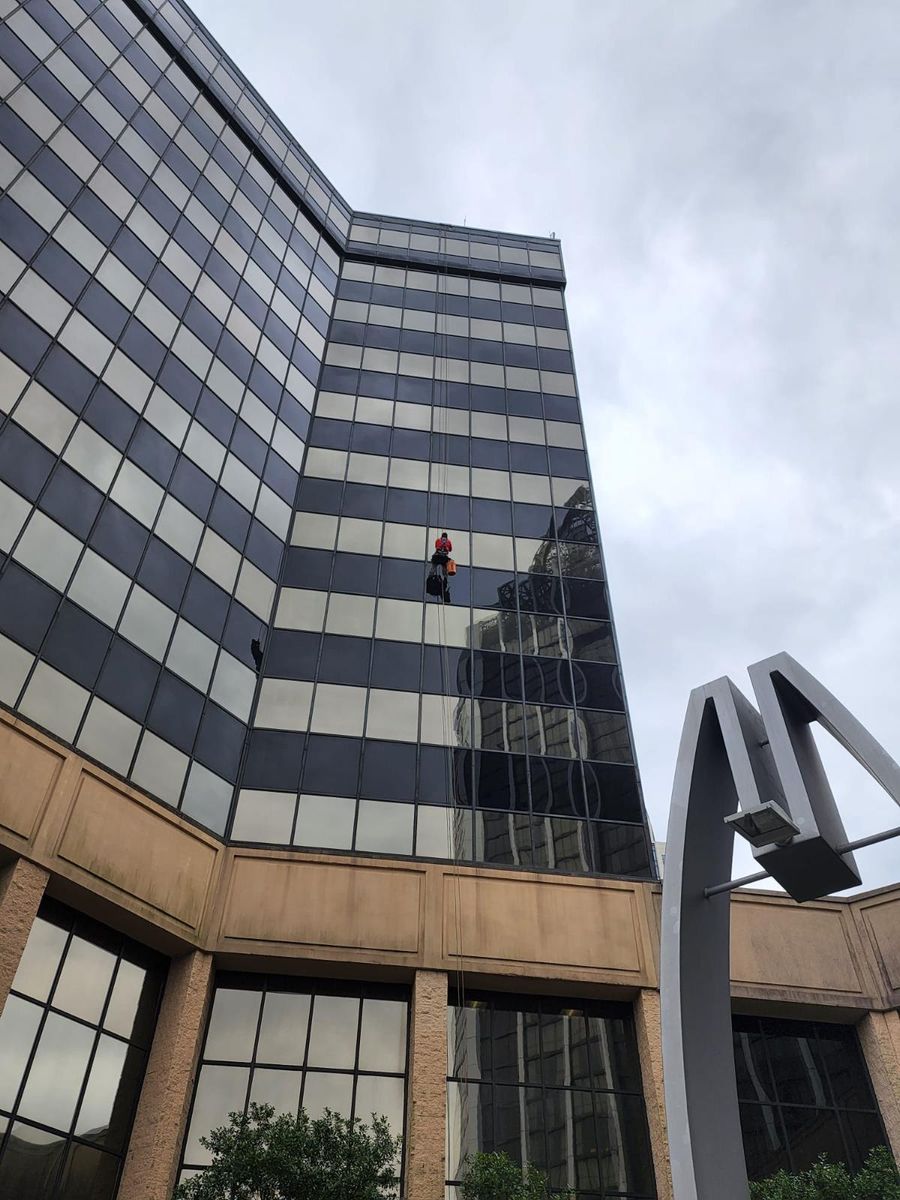 High Rise Window Cleaning for Tide Glass Cleaner in Birmingham, AL