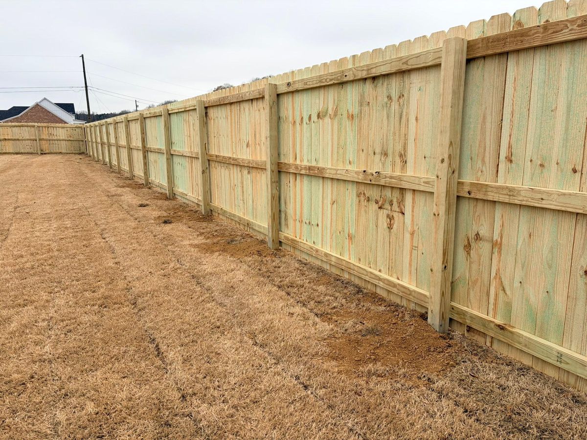 Custom Wooden Fences for Manning Fence, LLC in Hernando, MS