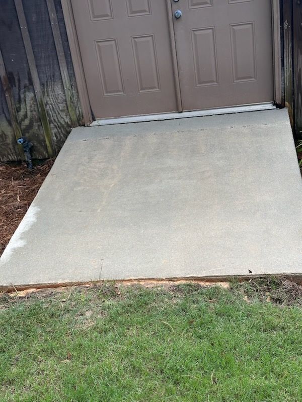 Concrete Cleaning for X-Stream Pressure Washing and Roof Cleaning in Sandersville, GA