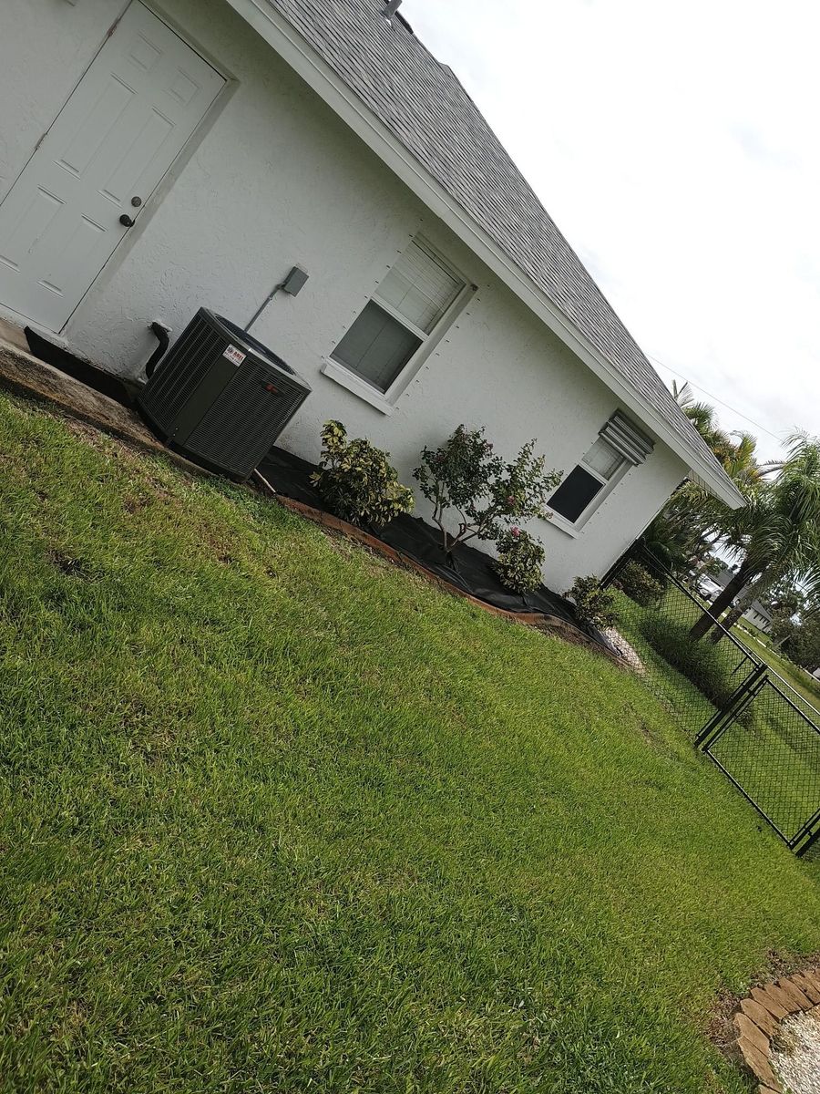 Mowing for Unity Maintenance and More LLC in Englewood, FL