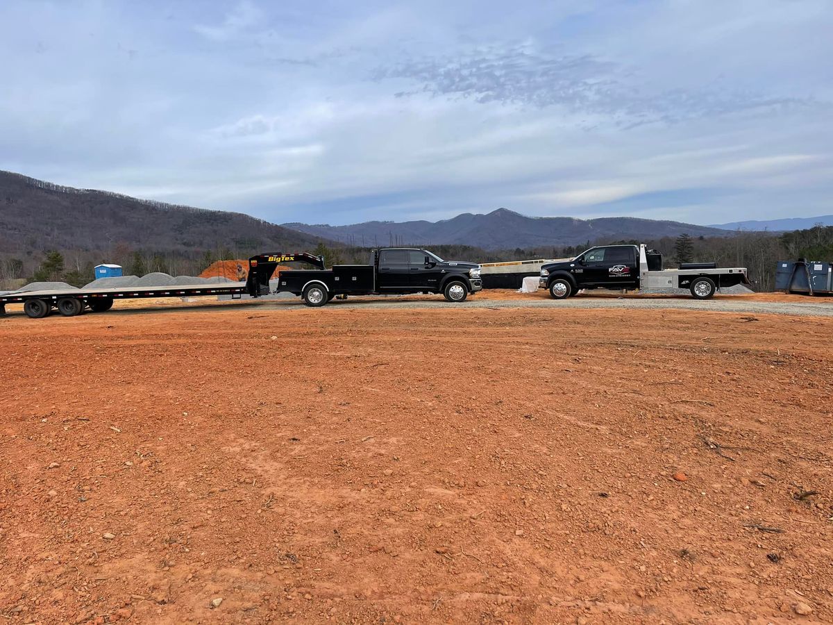 Residential & Commercial Excavation for Fav5 Hauling & Grading in Mount Airy, NC