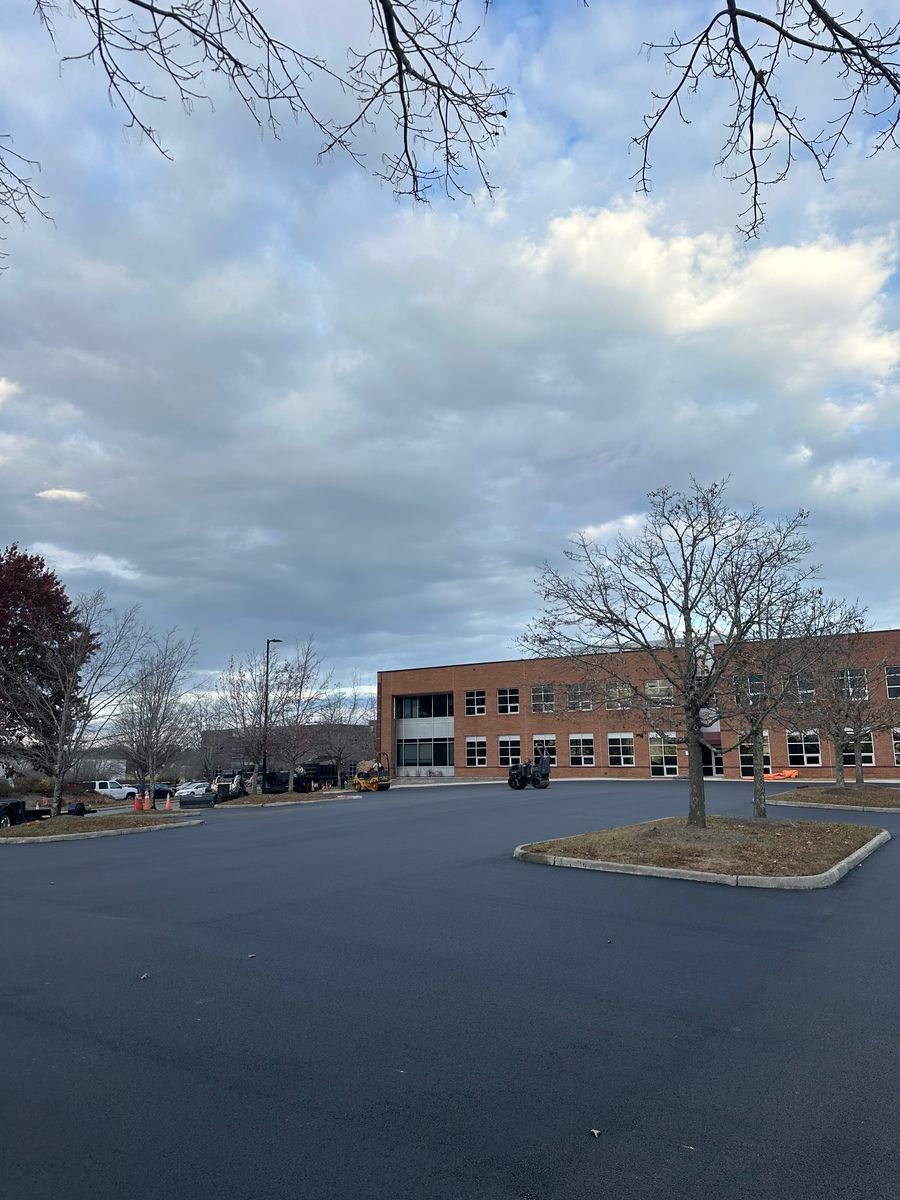 Sealcoating for James R Carter Paving in Roanoke, VA