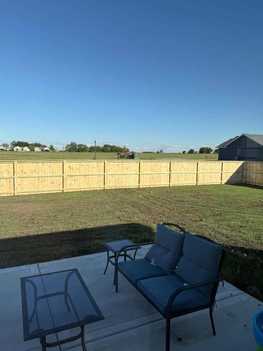 Fence Installation for Illinois Fence & Outdoors in Kewanee, IL