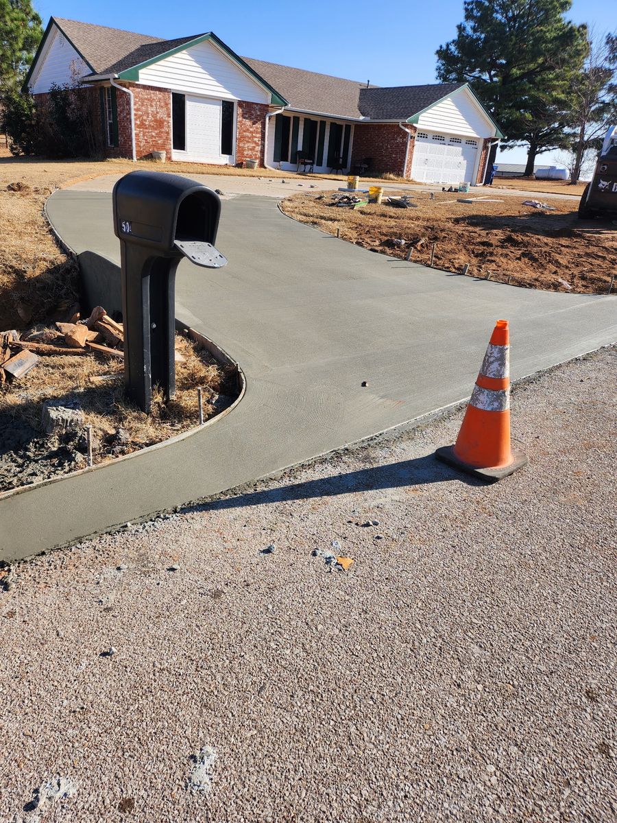 Concrete for Gb Concrete & Roofing in Spencer, OK