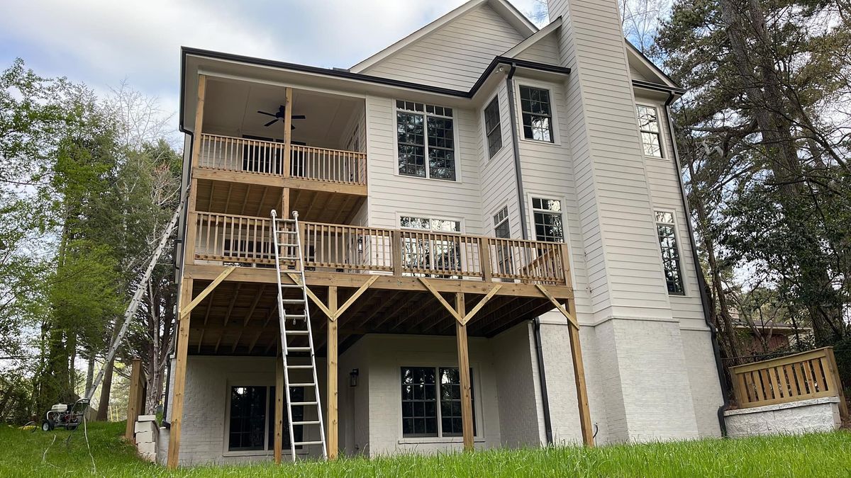Deck and Fence Staining for U.S Construction & Renovation in Duluth, GA
