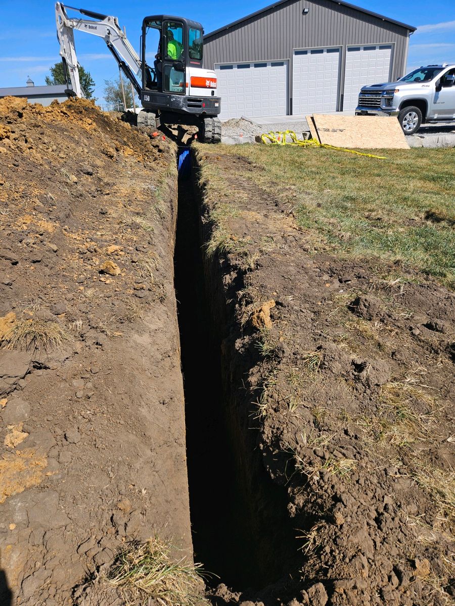 Utilities Digging for L&T Excavating in Topeka, KS