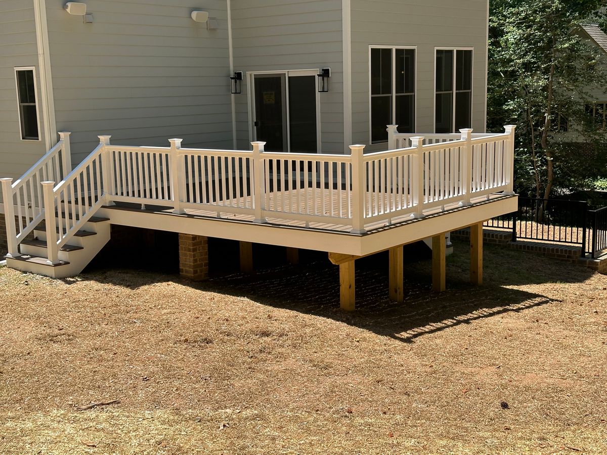 Composite Decks for Lester Contracting LLC in Richmond, VA