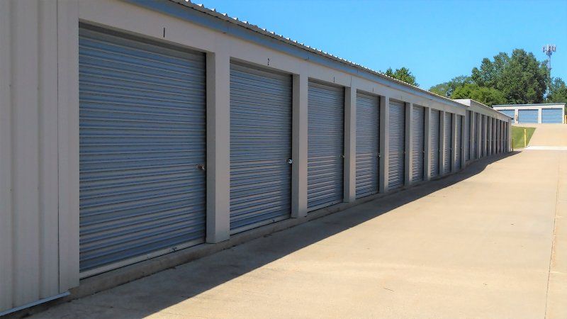 Storage Buildings for Countryside Buildings in Dent,  MN