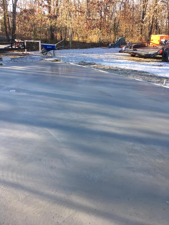 Concrete Driveways for Twisted Ridge Construction LLC in Cheney, KS