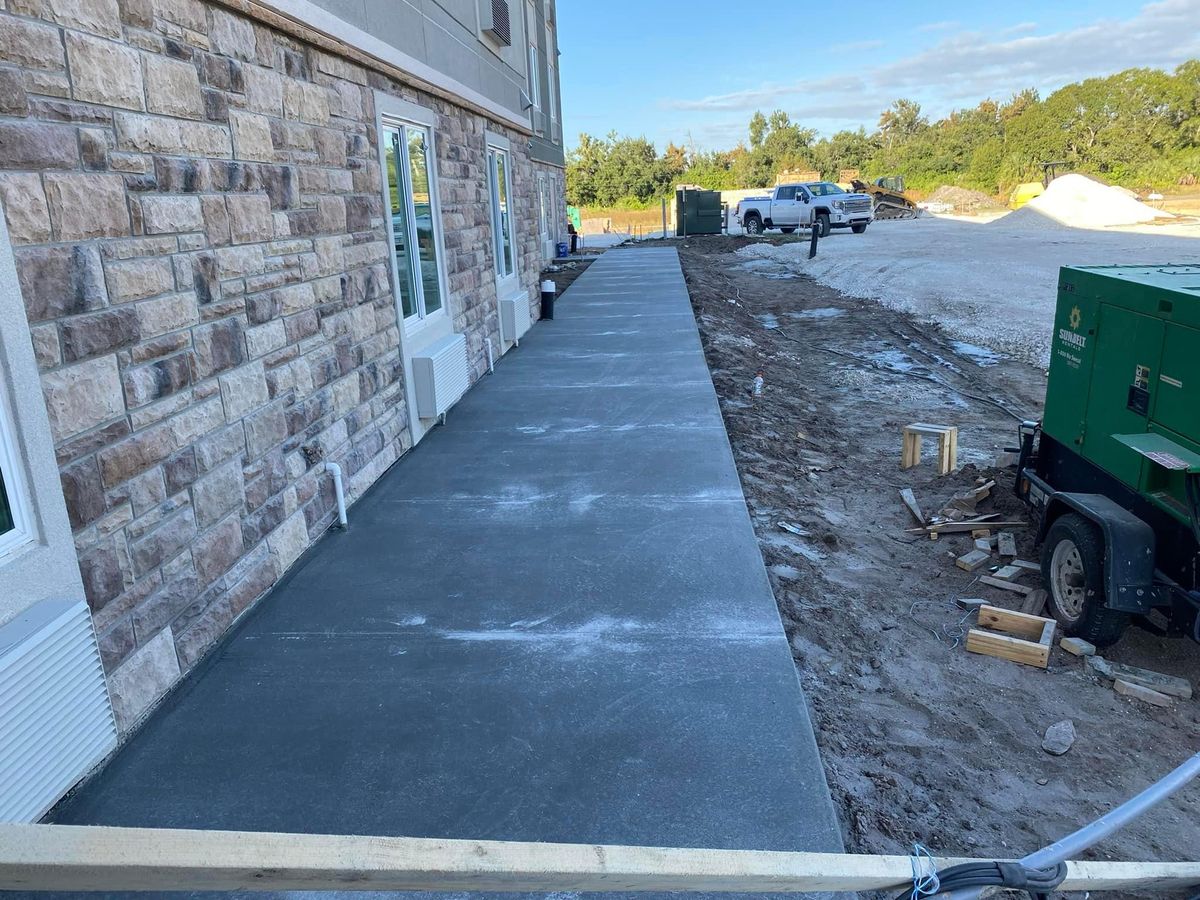 Sidewalks and Walkway Construction for Green Hammer Concrete in Palm Bay, Florida