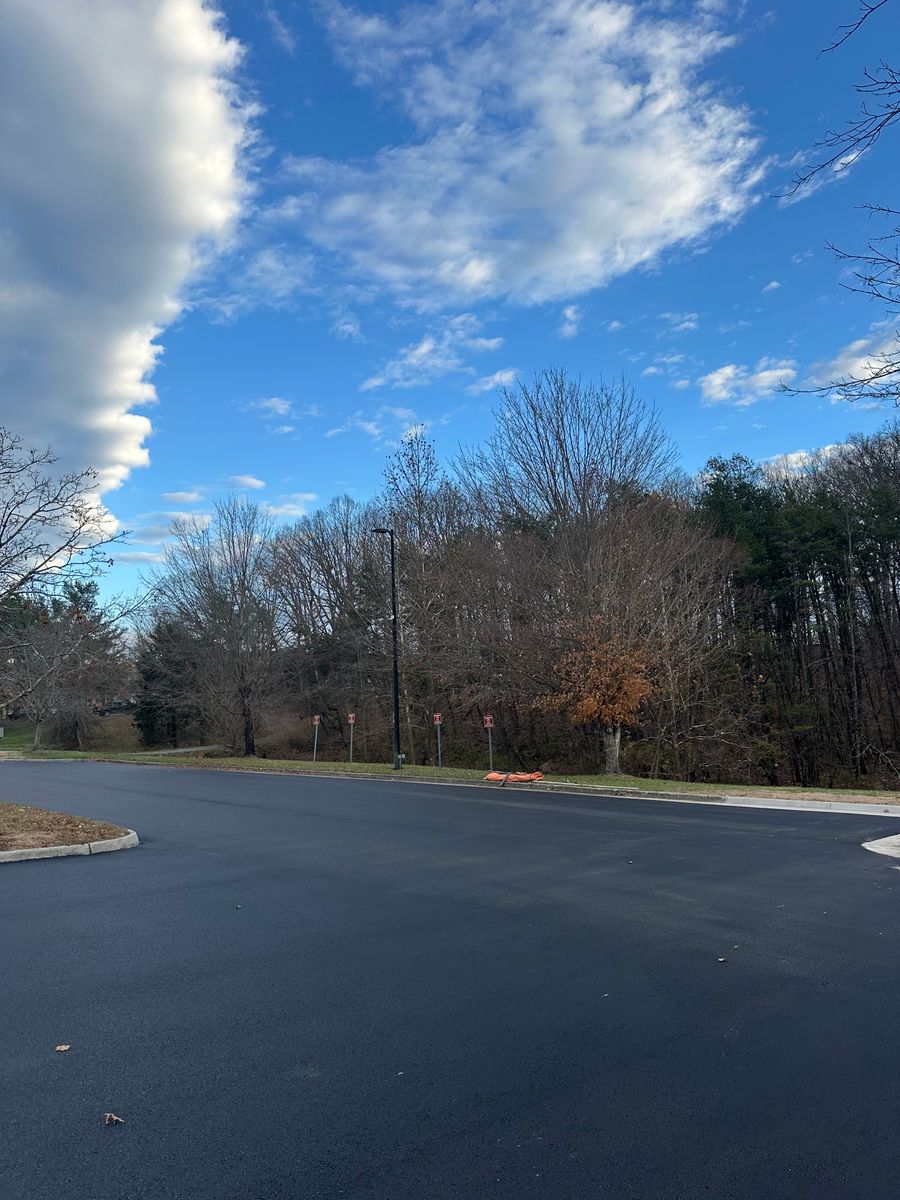 Asphalt Driveways for James R Carter Paving in Roanoke, VA