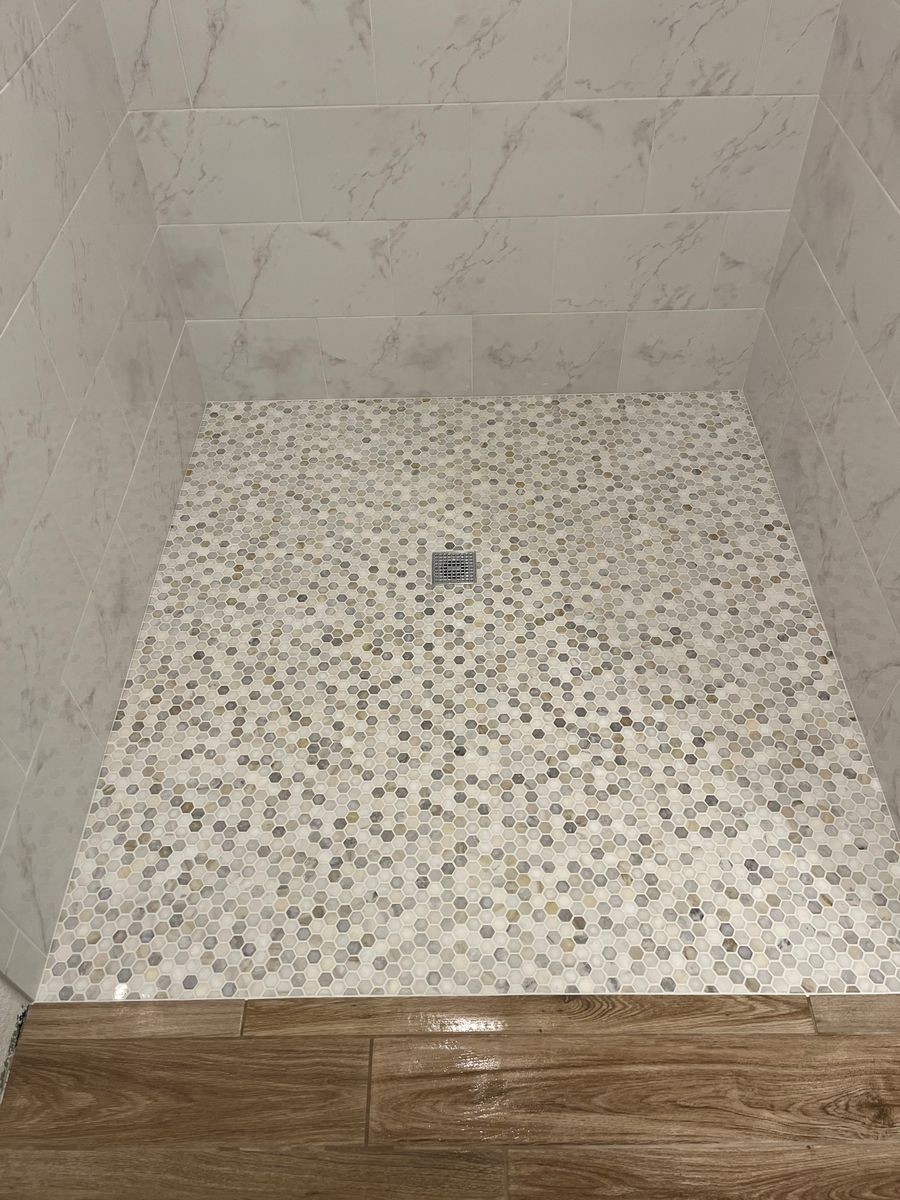 Tile Showers for Dail Flooring Solutions in Ruskin, FL