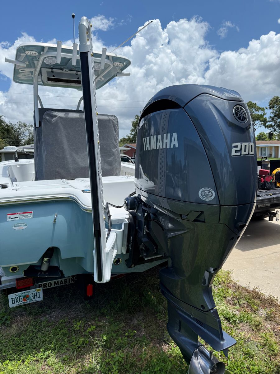 Power Pole Installation for Floyd's Marine LLC in St. Petersburg, FL