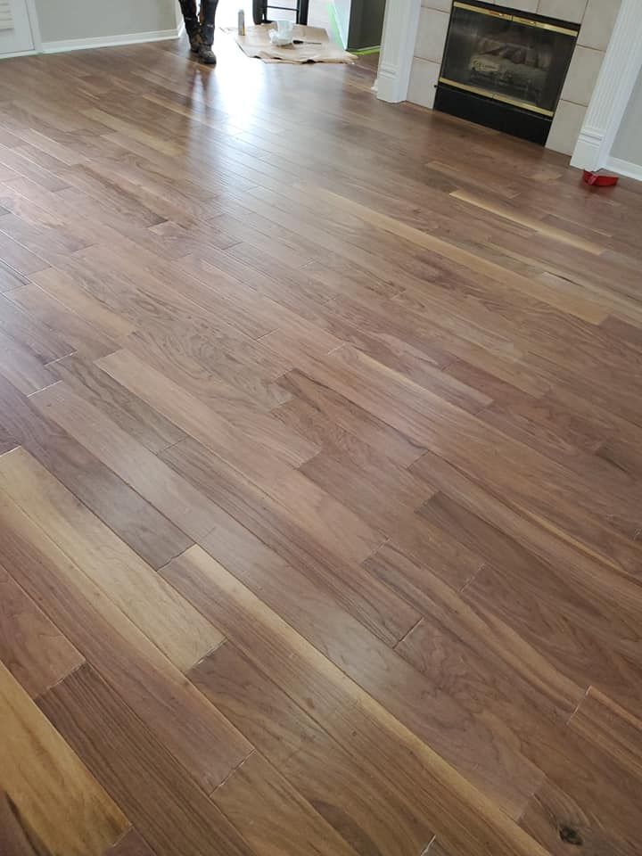 Wood Flooring for D&J Custom Floors in Nederland, TX