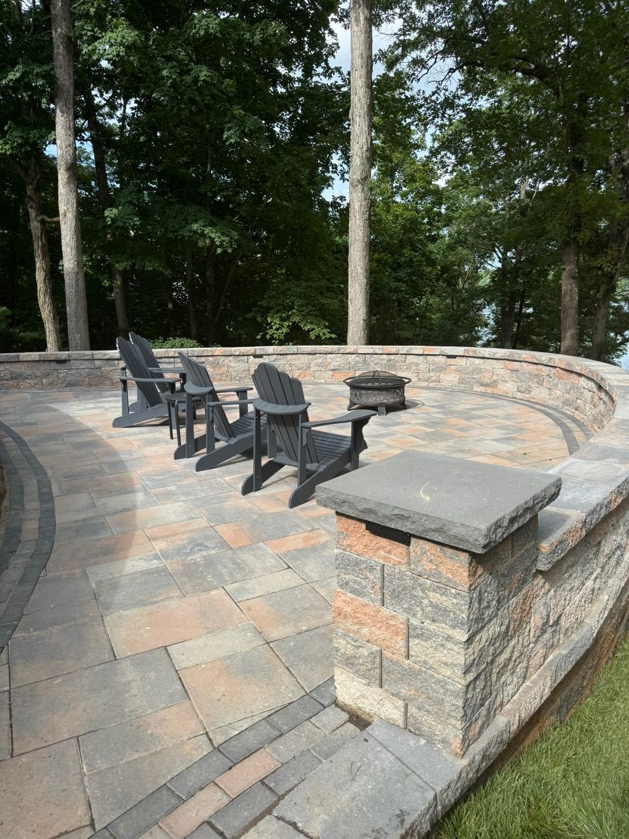Landscape Installation for Mayfield Landscaping in Staunton, IL