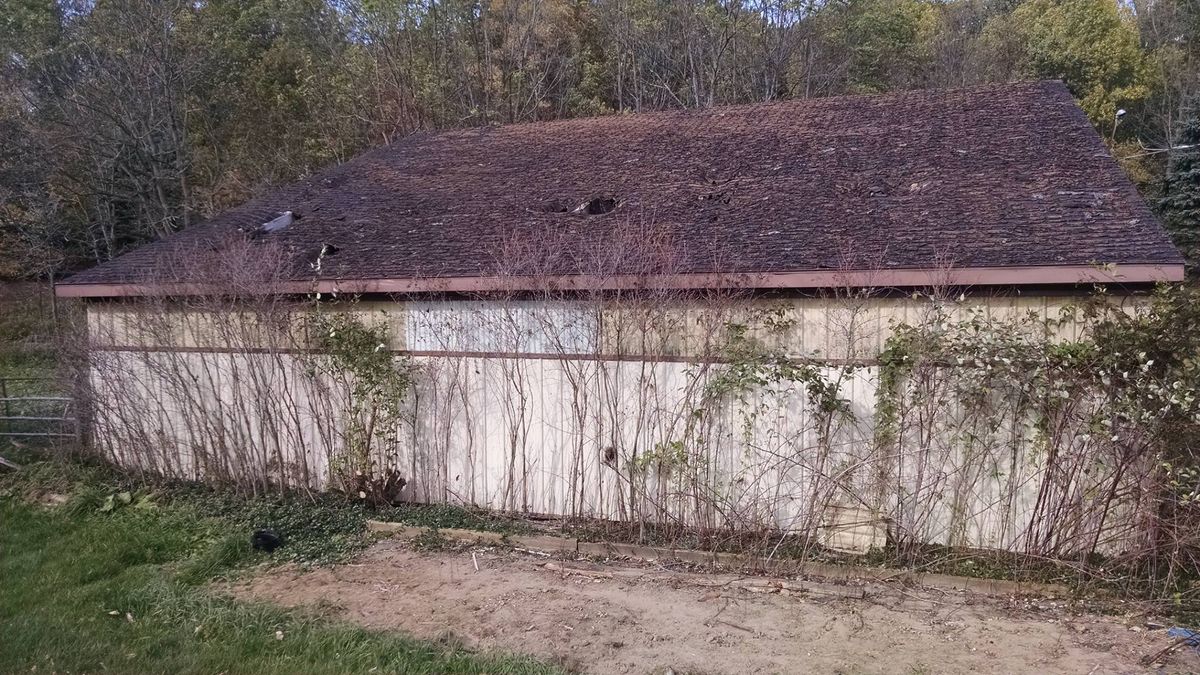 Roofing Replacement for Squids Roofing Inc in Cutlerville, MI