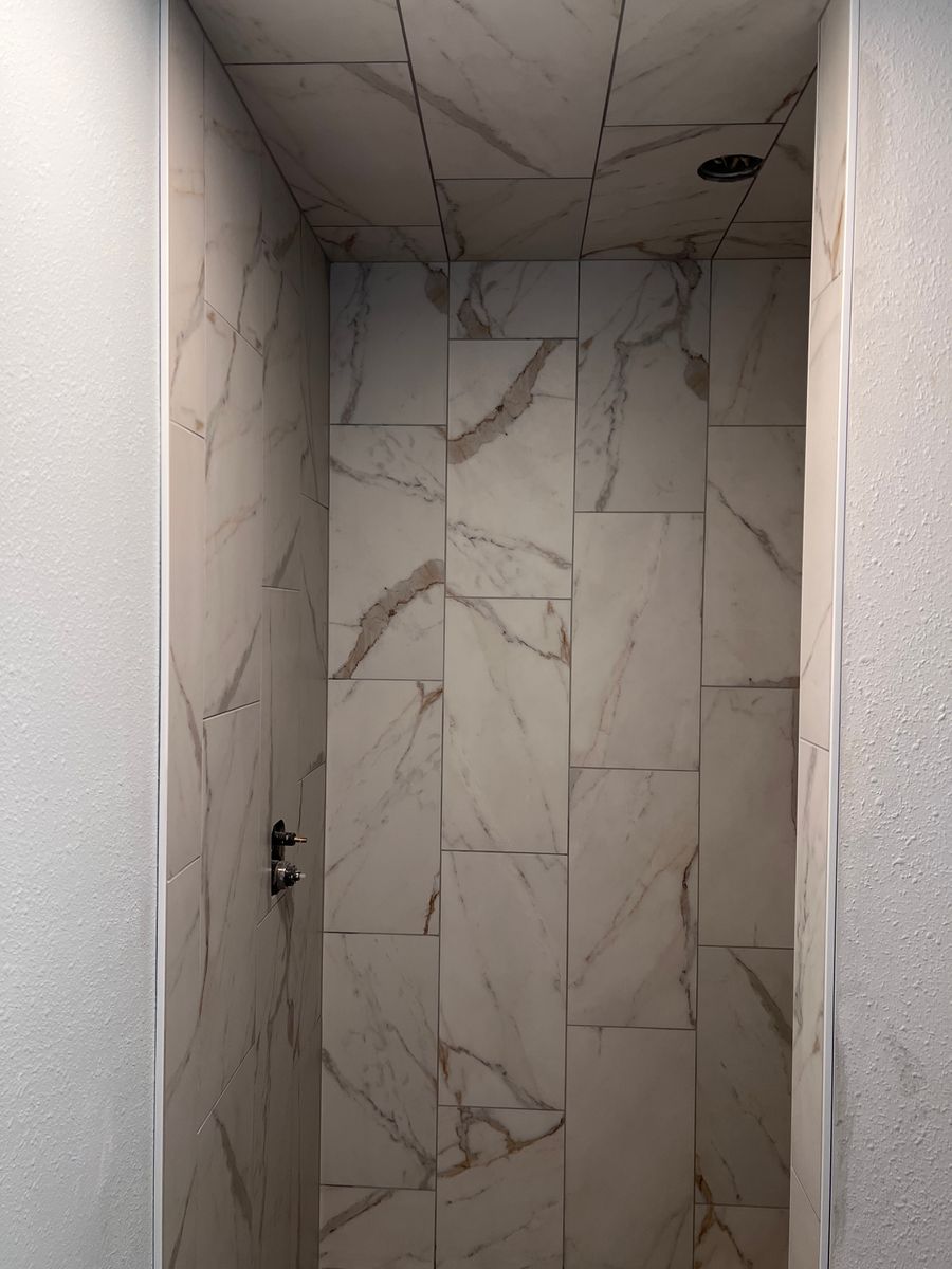 Bathroom Tiling for R. Royal Floors in Royalton, MN