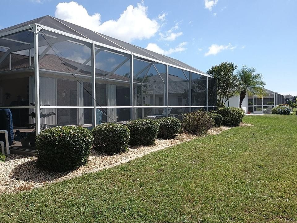 Flowerbed Installation and Maintenance for Unity Maintenance and More LLC in Englewood, FL