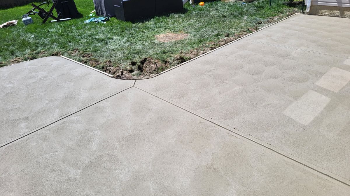 Sidewalk Installation for Concrete Pros, LLC in Lorain, OH
