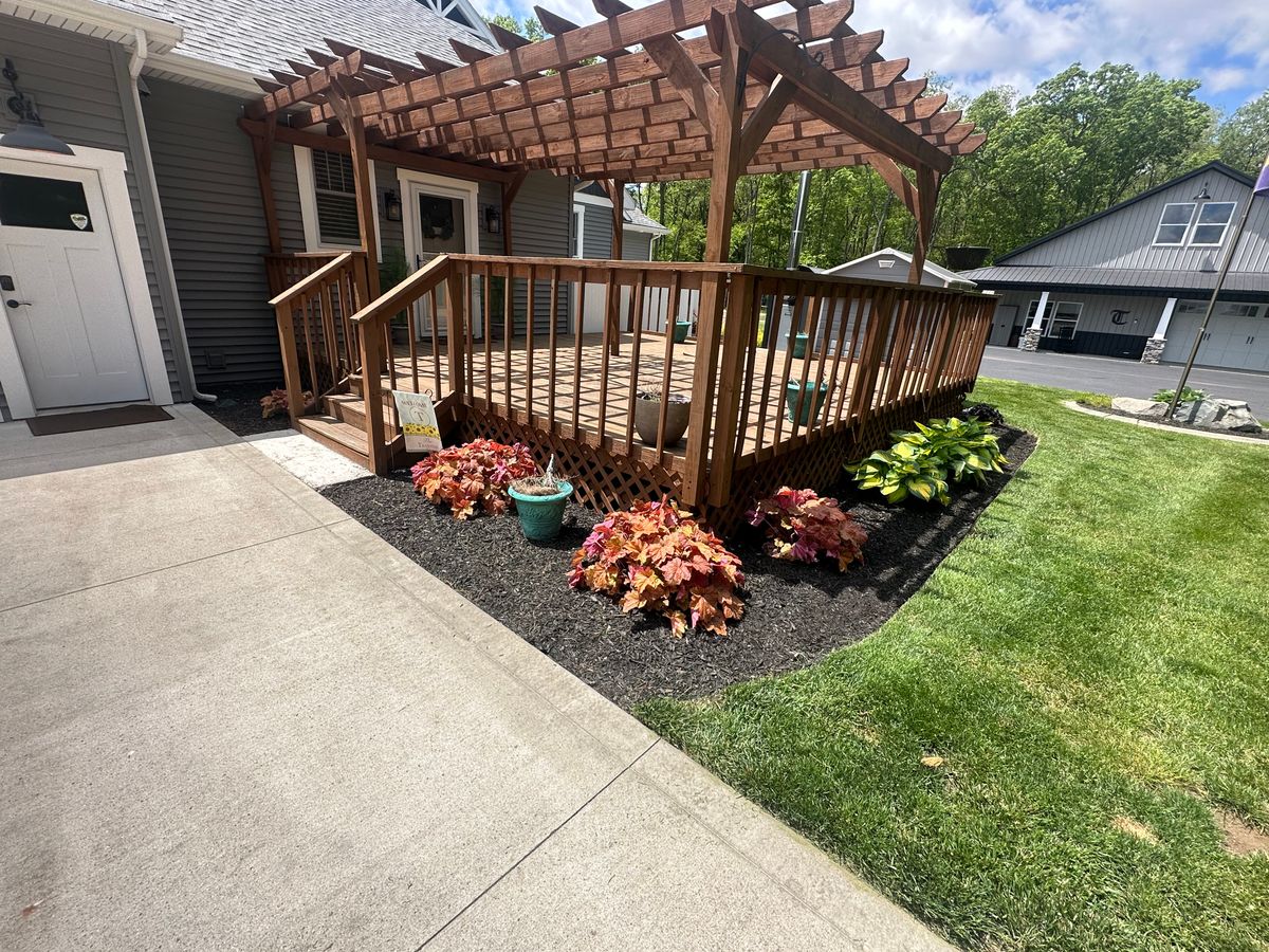 Landscape Install/Maintenance for FIRST CLASS GRASS LLC in Syracuse, IN