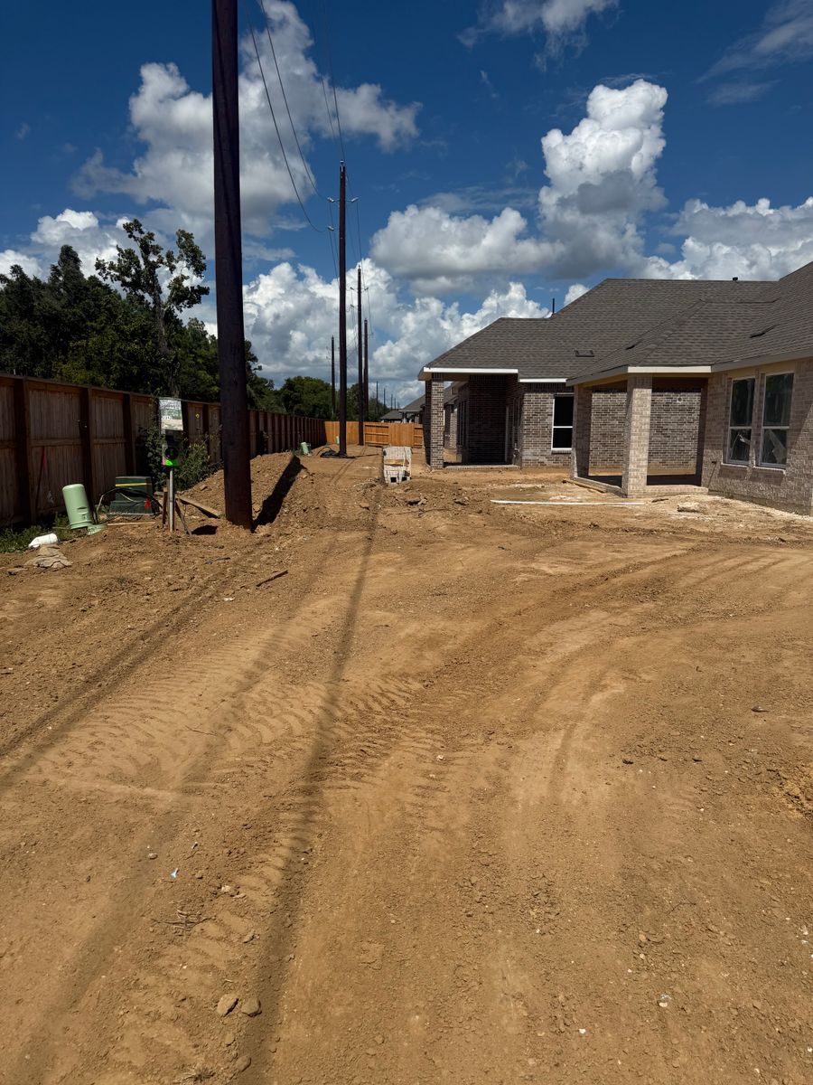 Land Grading for 1 Master Construction Services in Porter, TX