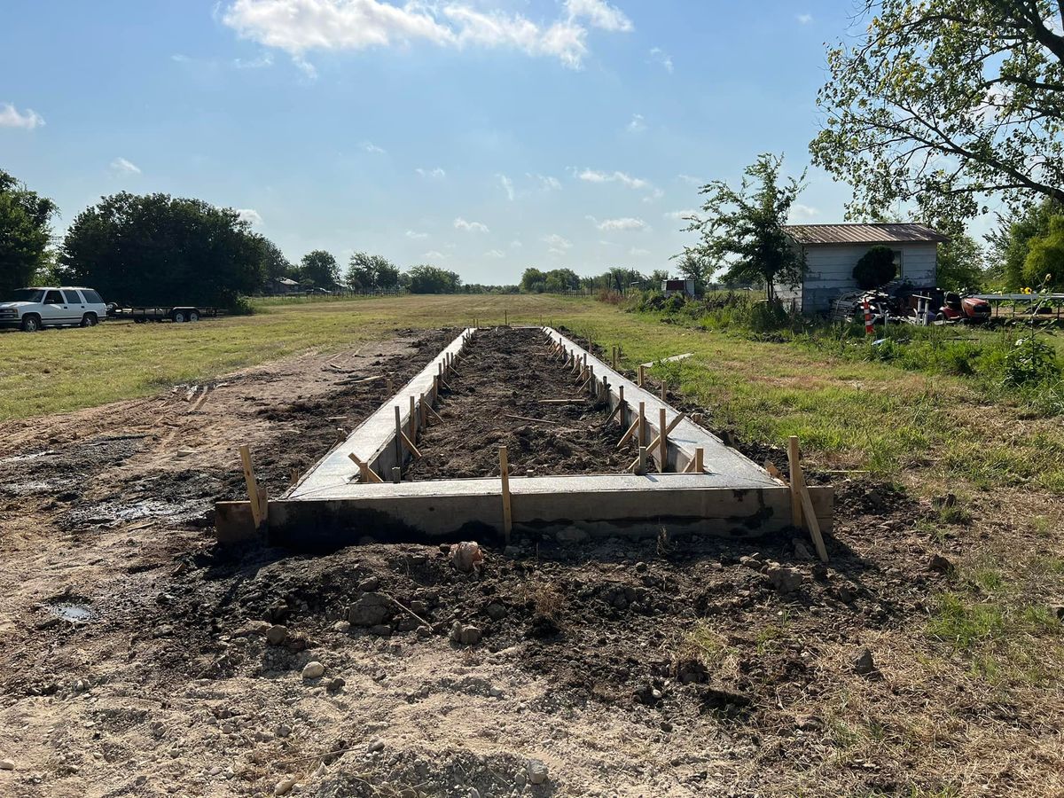 Concrete Foundations for Javonnies Concrete Services LLC in Gun Barrel City, TX