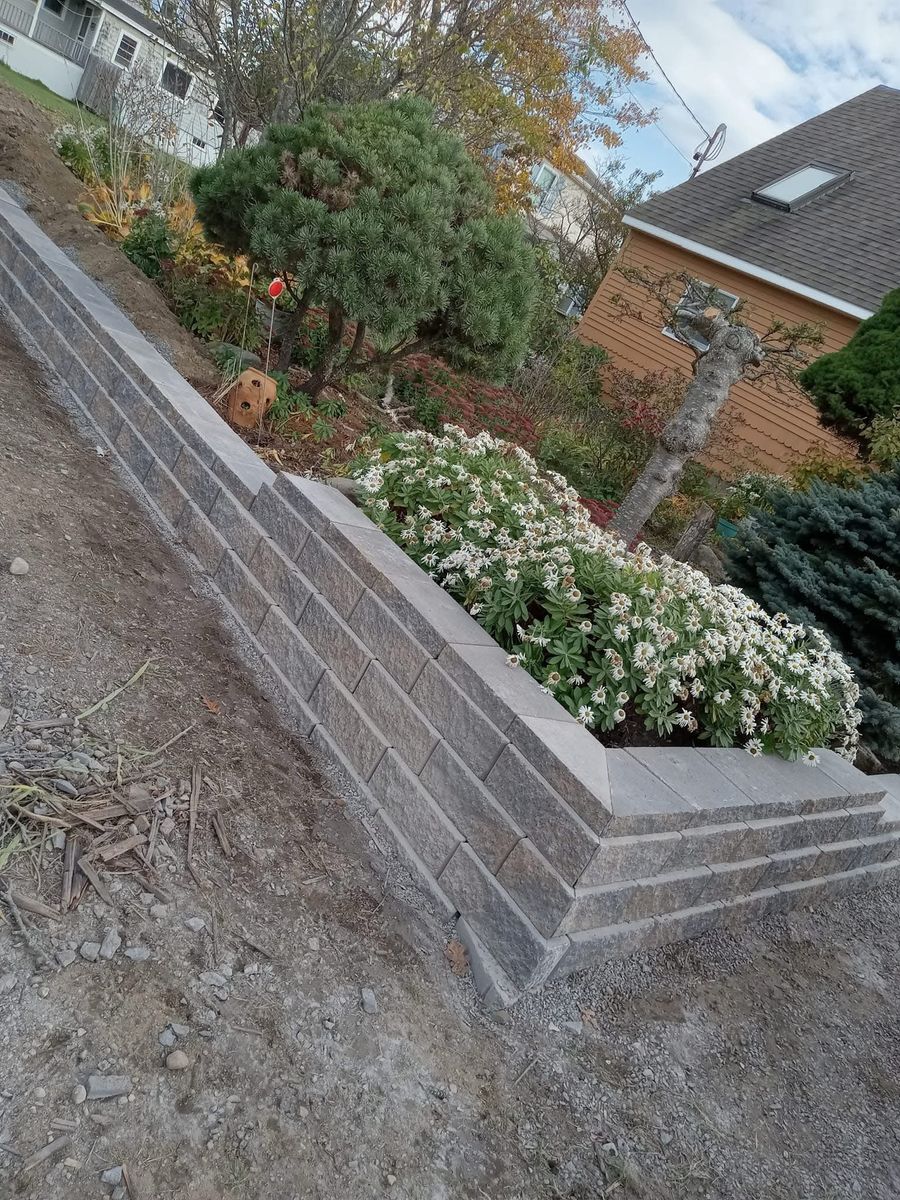 Retaining Walls for Custom Concrete of Maine in Biddeford, ME