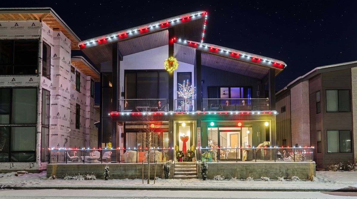 Christmas Lights for Swift Serve in Coeur d'Alene, ID