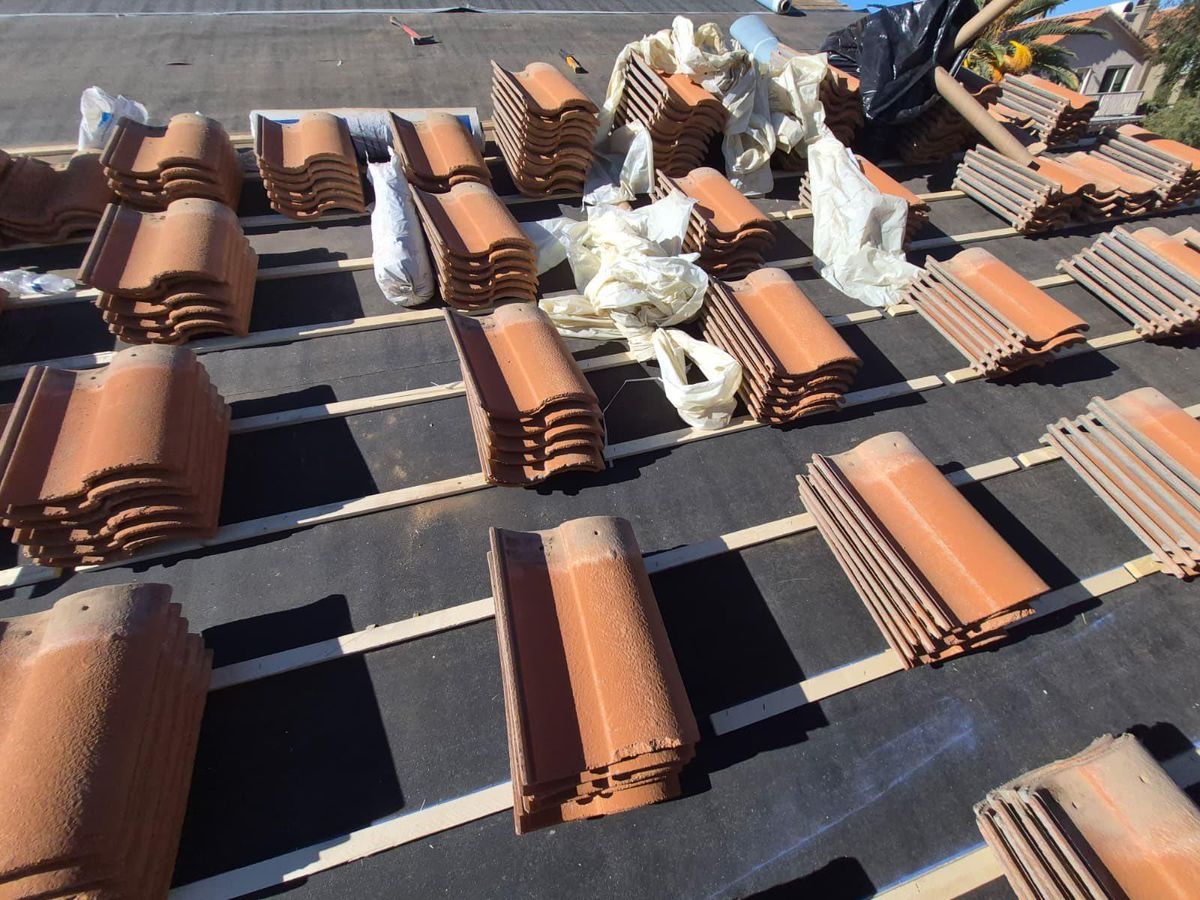 Roofing Repairs for Castro’s Custom’s Roofing LLC in Tucson, AZ