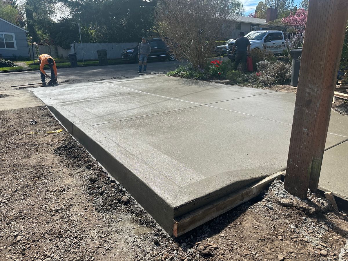 Concrete Flatwork for Olmedo Bros Concrete LLC in McMinnville, OR