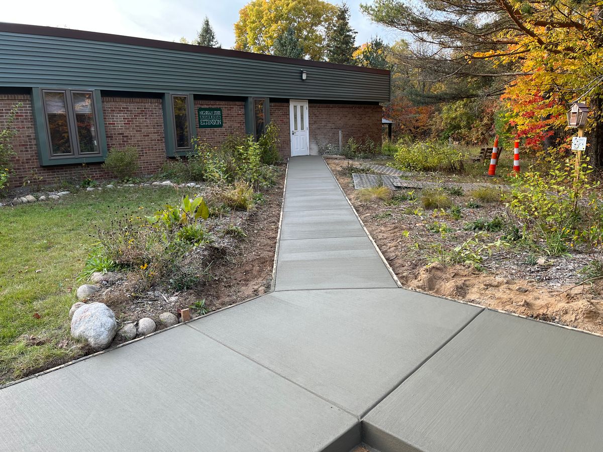 Sidewalk Installation for JR Concrete in Cadillac, MI