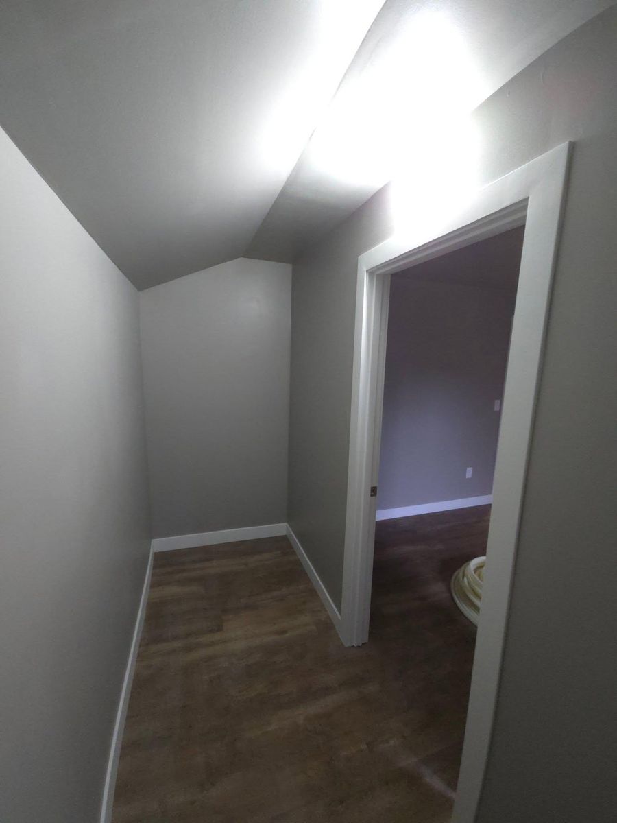 Flooring for Majestic Drywall & Power Washing in Wyoming, MI