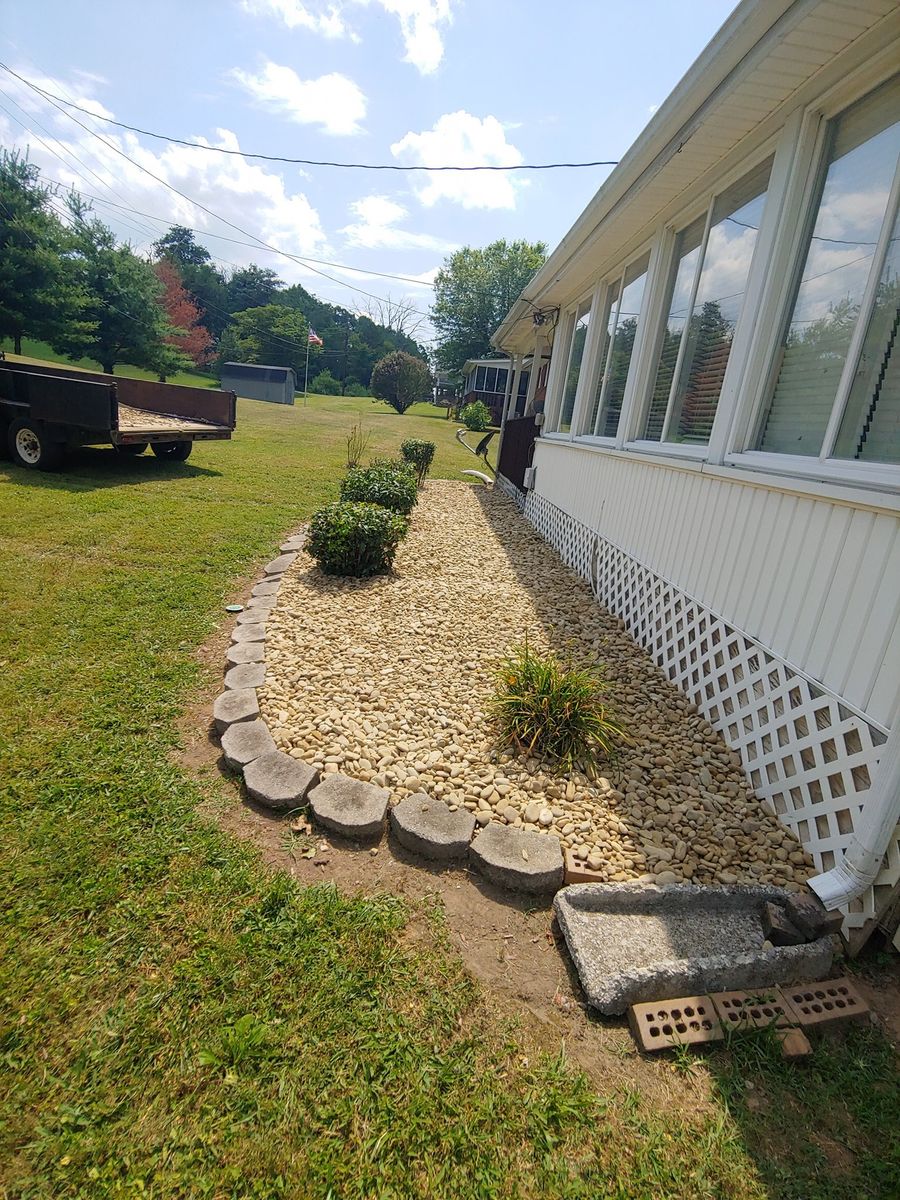 Landscape Installation for Lafollette Mulch, Stone and Lawn Care in La Follette, TN