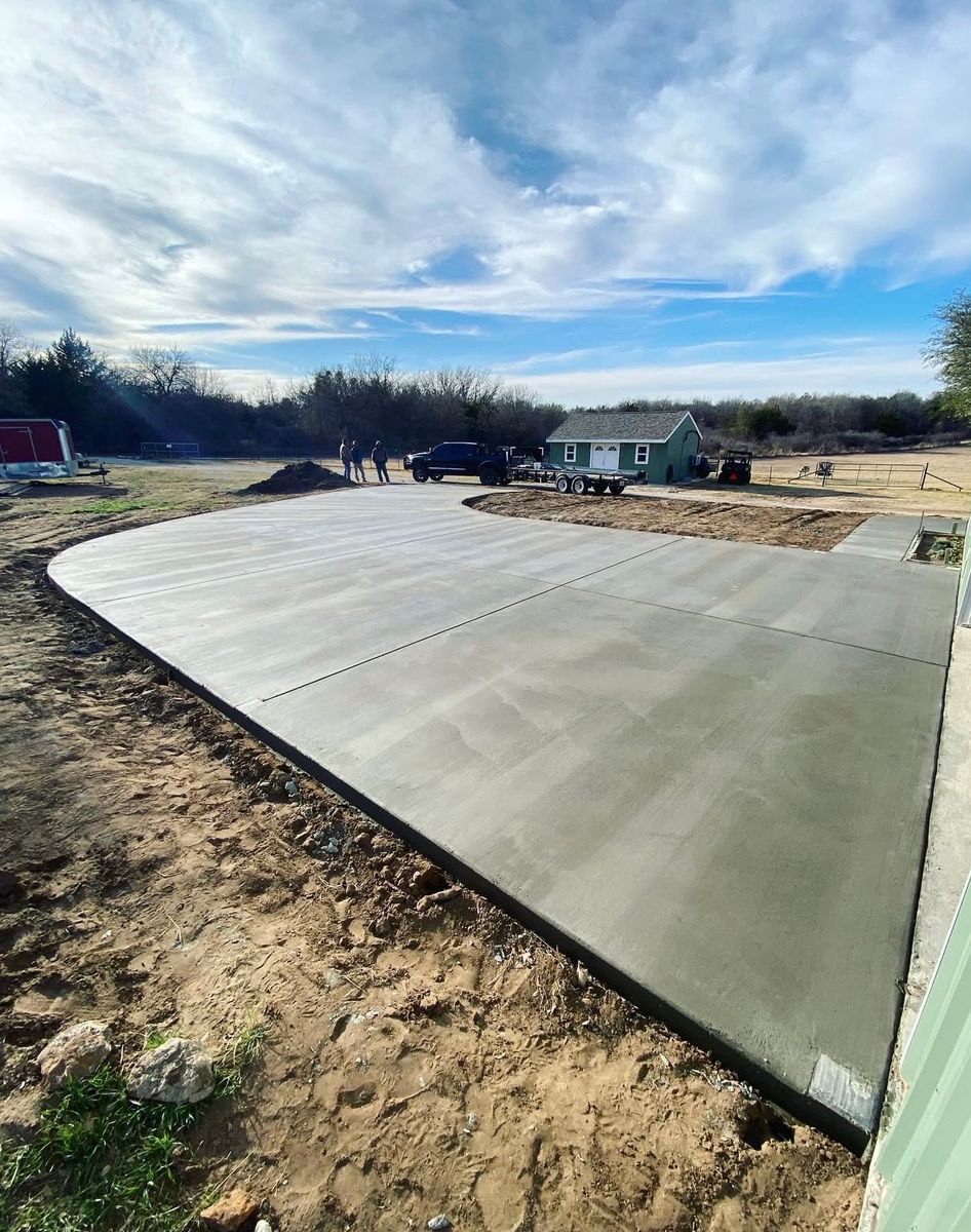 Driveways for G2 Custom Concrete in Dallas, TX