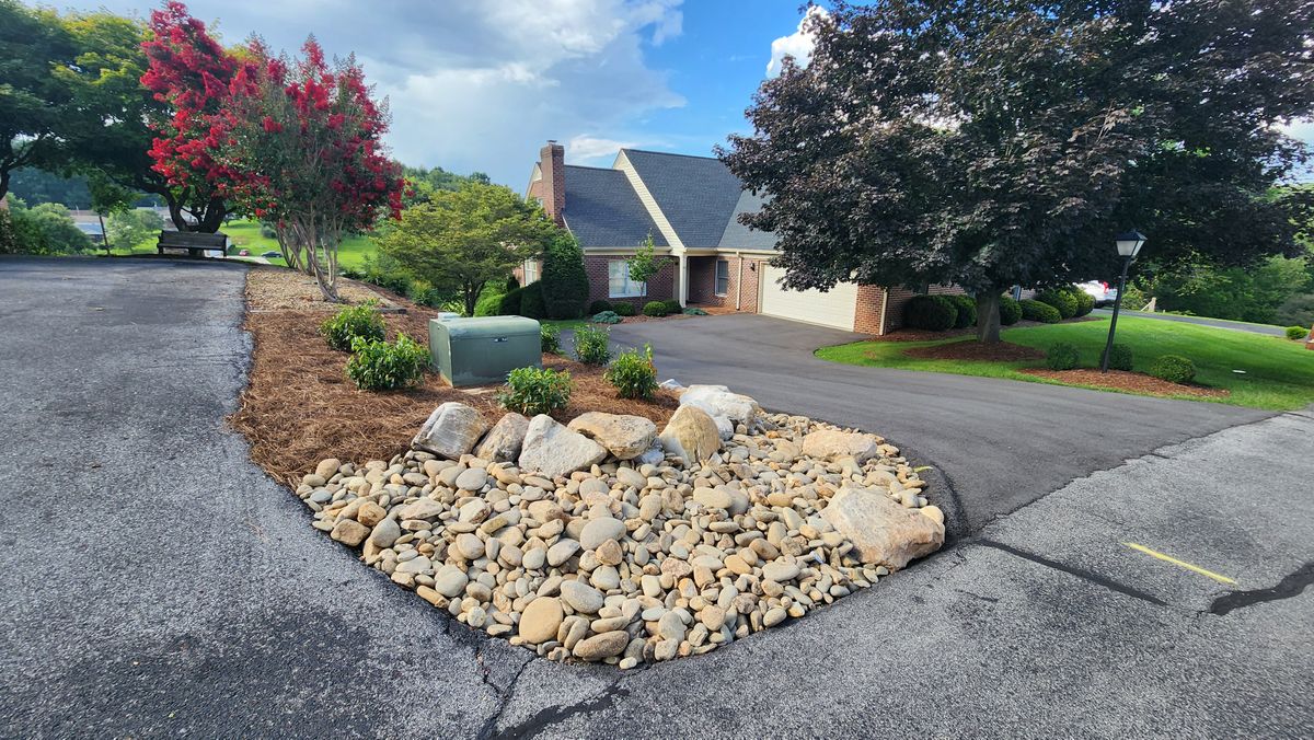 Hardscaping Services for Simply Natural Landscape in Abingdon, VA