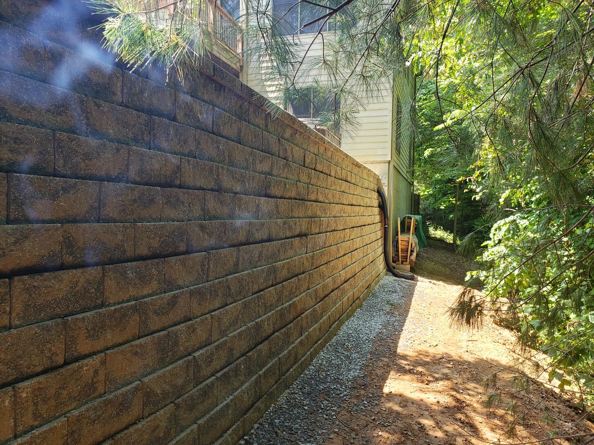 Patios & Retaining Walls for HC Construction & Grading in Clayton, GA