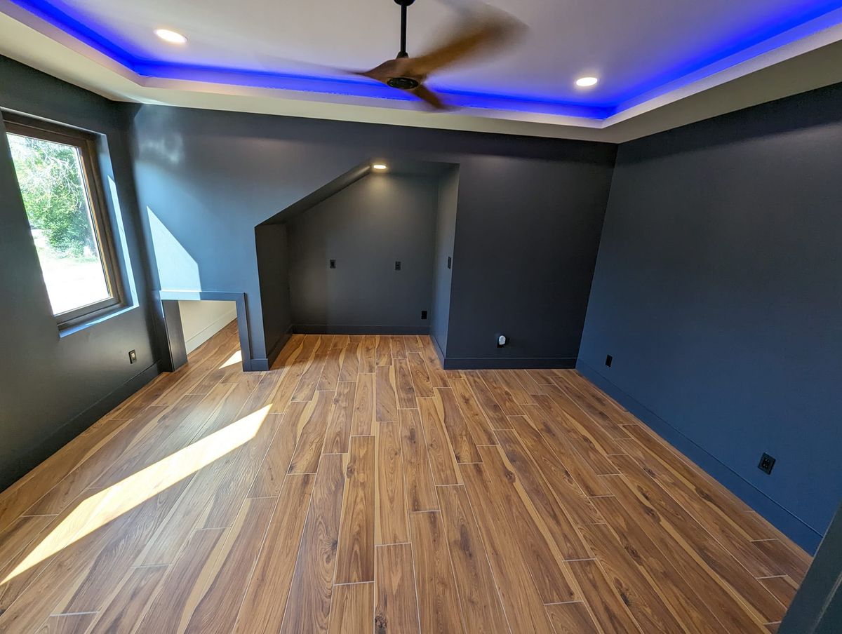 Flooring for TopNotch Painting Solutions LLC in McAllen, TX