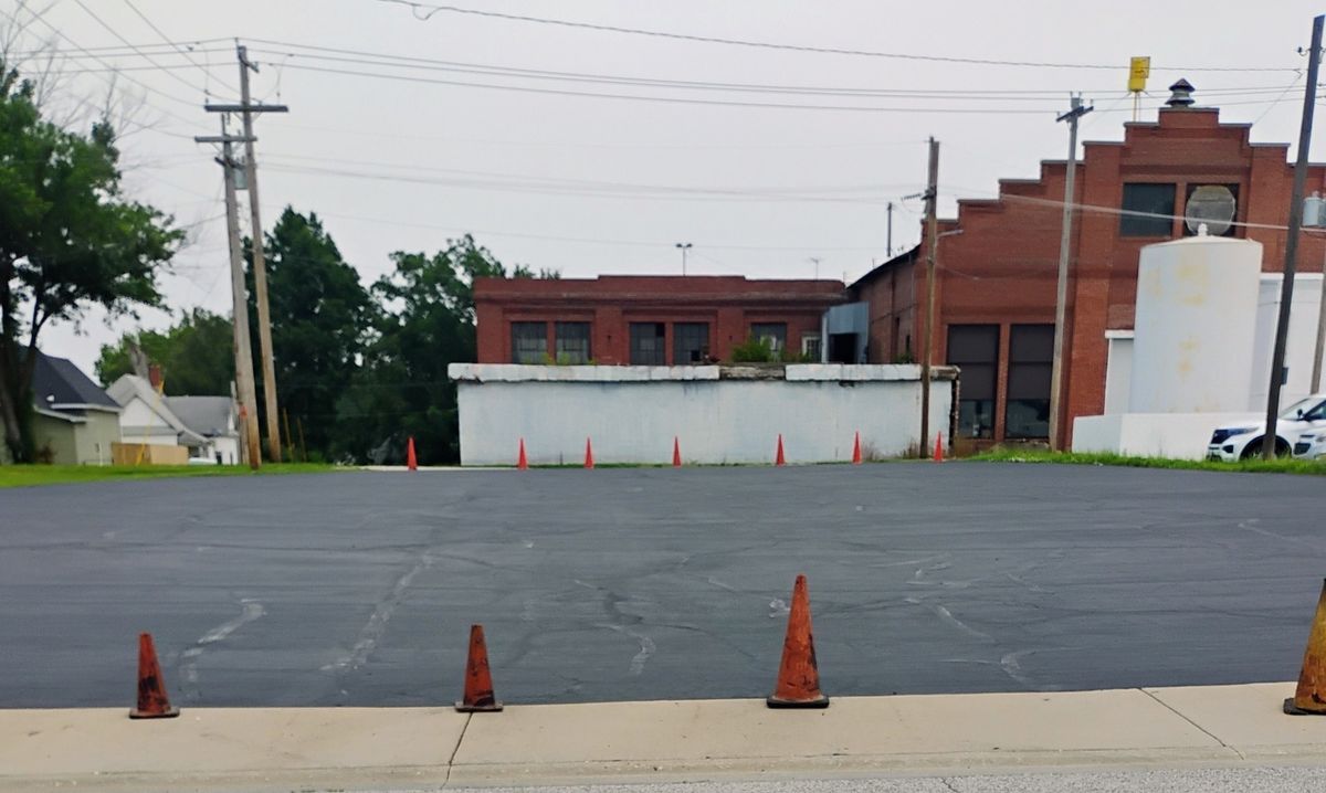Seal Coating for Bishop Asphalt Sealcoating in Marceline, MO