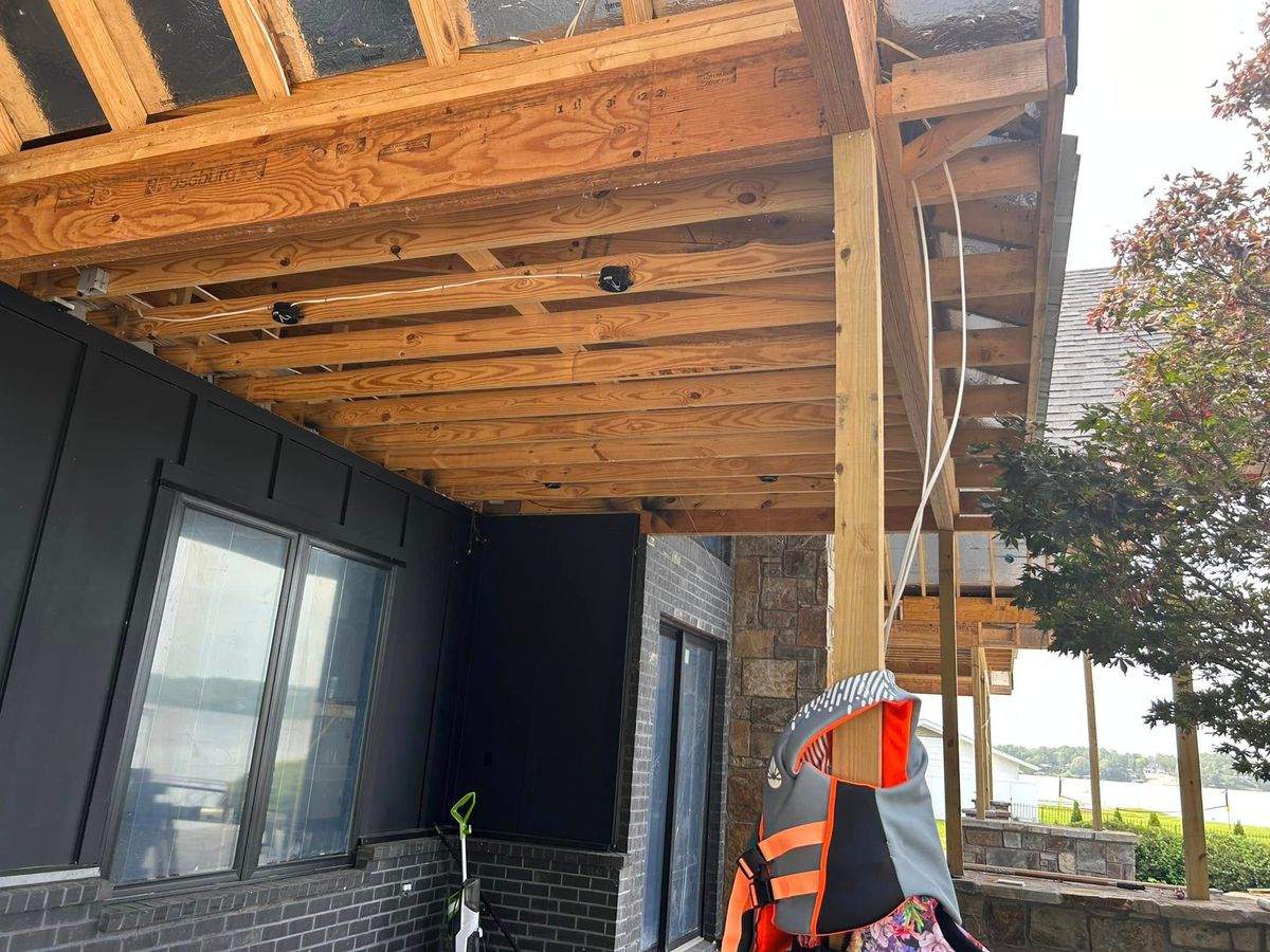 Deck Building for Well Hung Windows & More in Hot Springs, AR
