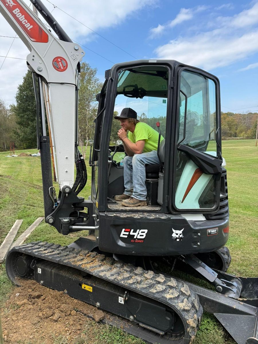 Driveways & Sidewalks for Whitfield Concrete Construction in Solsberry, IN