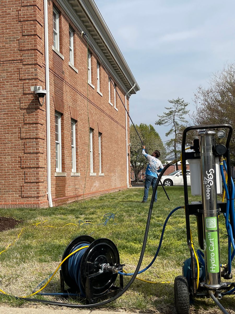 Commercial Window Cleaning for See2it Clean in St Louis, MO