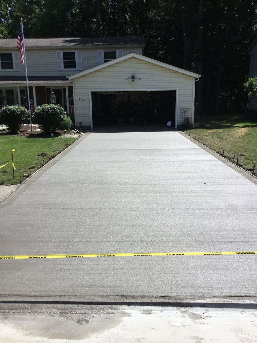 Concrete for Lake Erie Companies in Grand River, OH