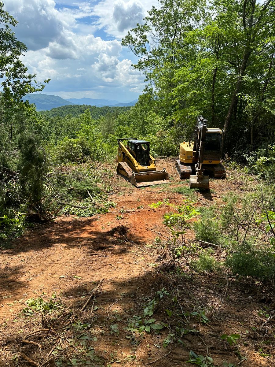 Land Clearing for Trophy Ridge Grading & Hauling in Mountain City, TN