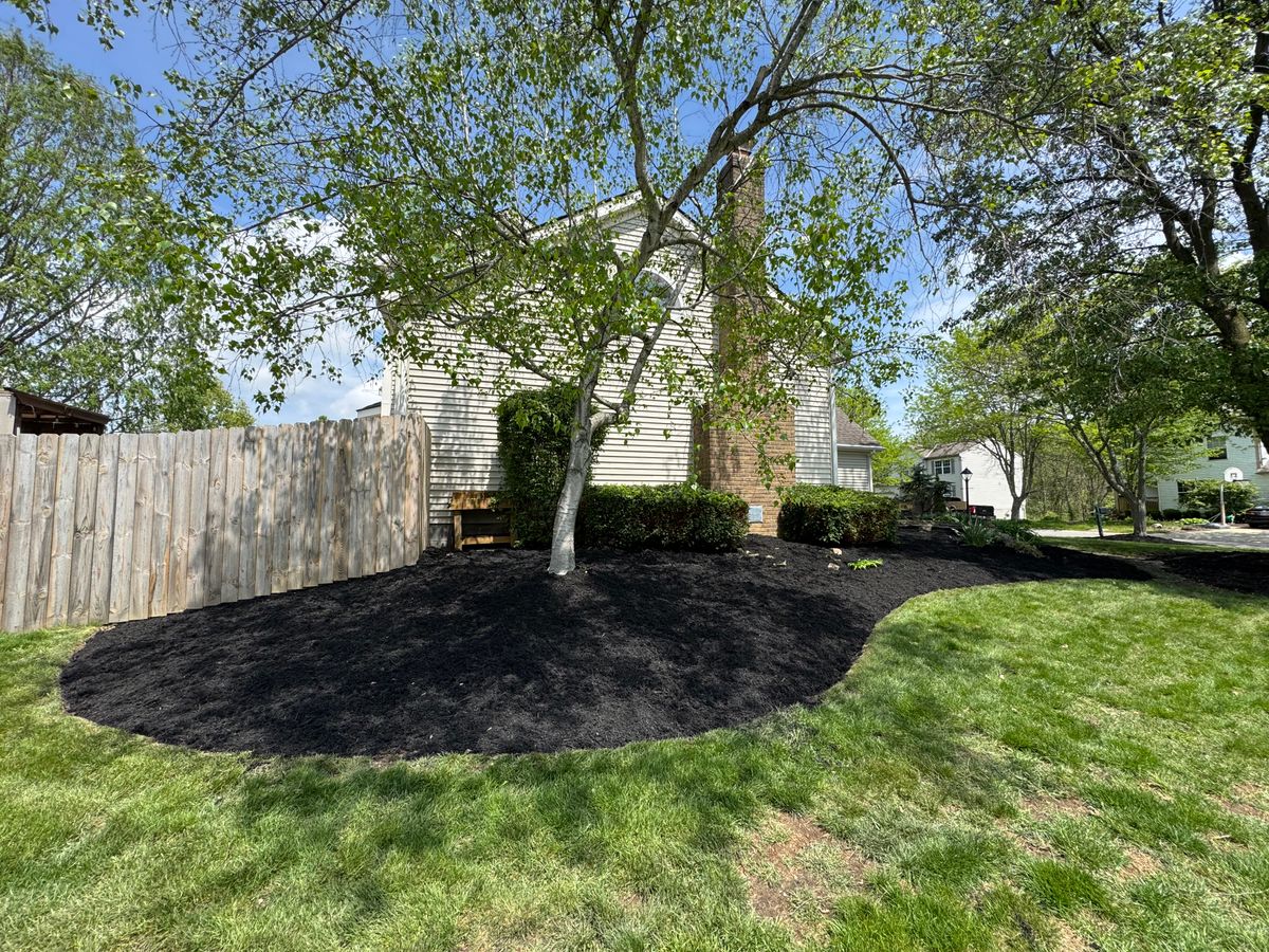 Mulch Installation for Dewhurst Landscaping & Lawncare in Pickerington, OH