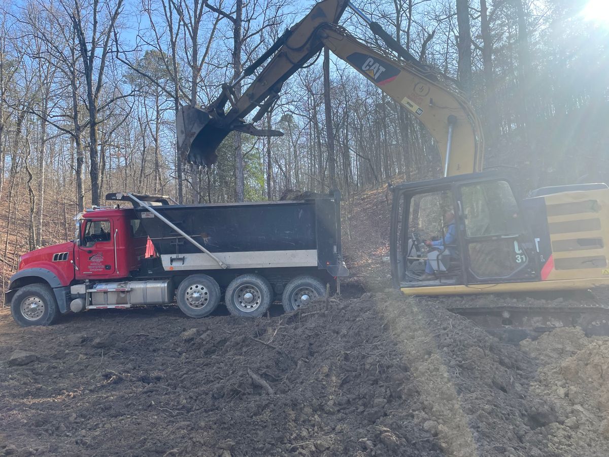 Hauling/Trucking for JUSTIN JACQUES LLC DBA DOUBLE J EXCAVATION in Nashville, AR