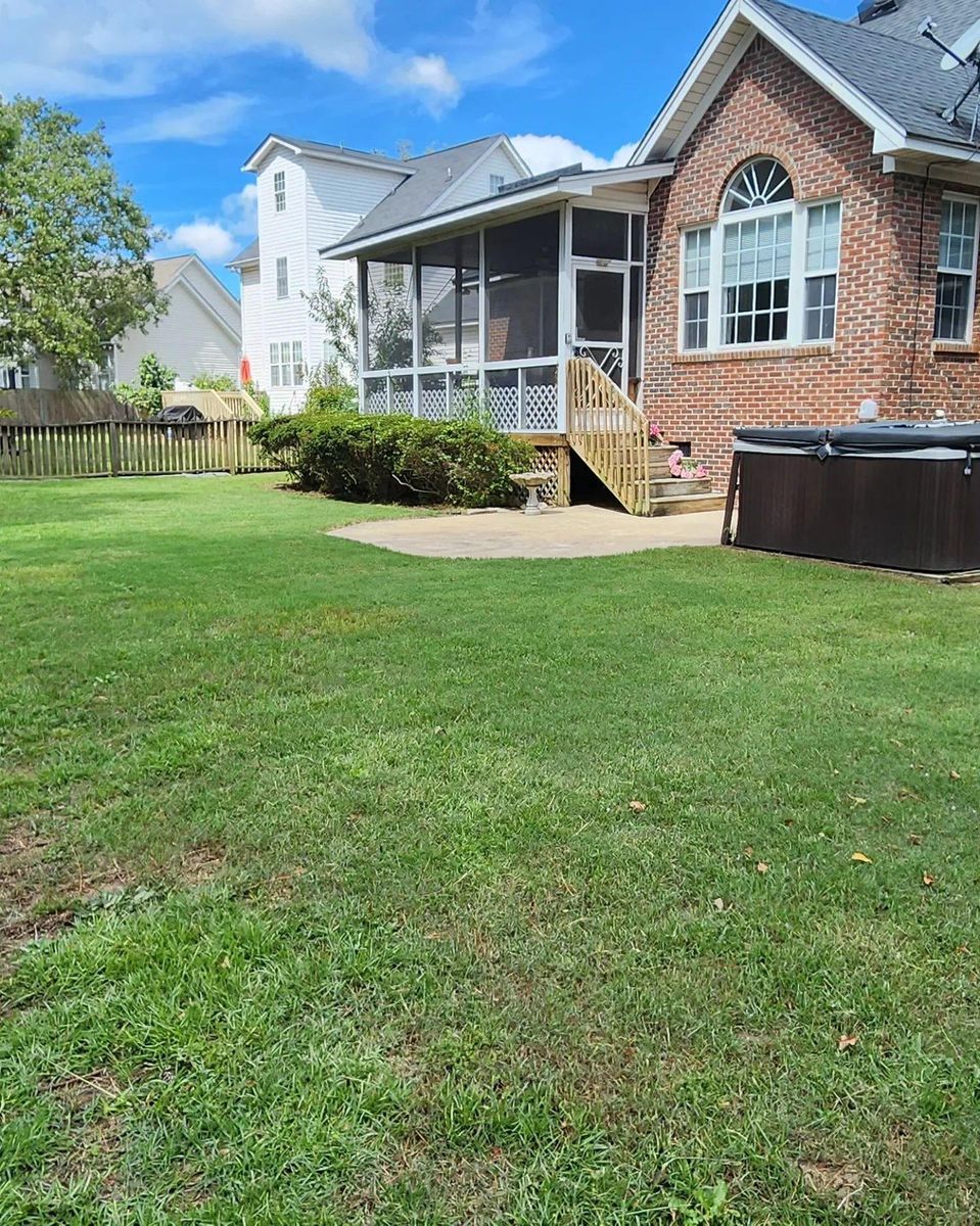 Residential Lawn Maintenance for Muddy Paws Landscaping in Blythewood, SC