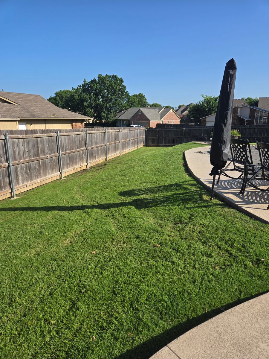 Lawn Maintenance for R&M Lawn Services in Tulsa, OK