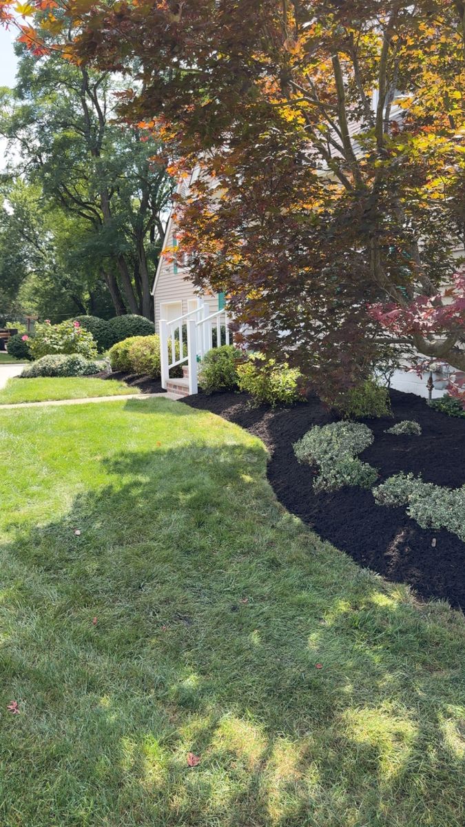 Mulch Installation for Vasel's Landscaping Services in Medina, OH